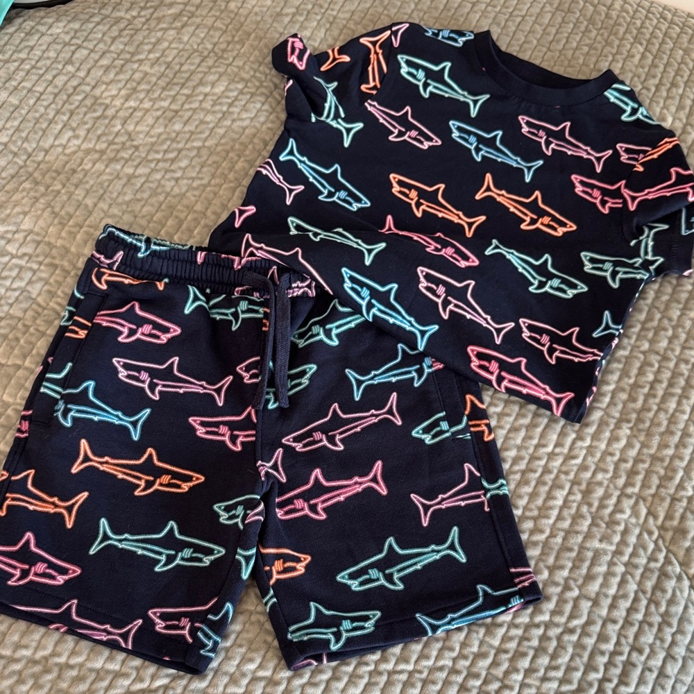 M&S Shark Print Kids' T-Shirt and Shorts Set 6-7T